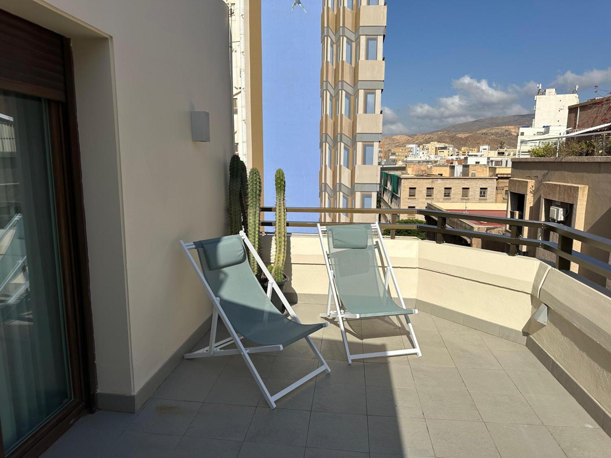 The Penthouse Apartment Almeria Exterior photo