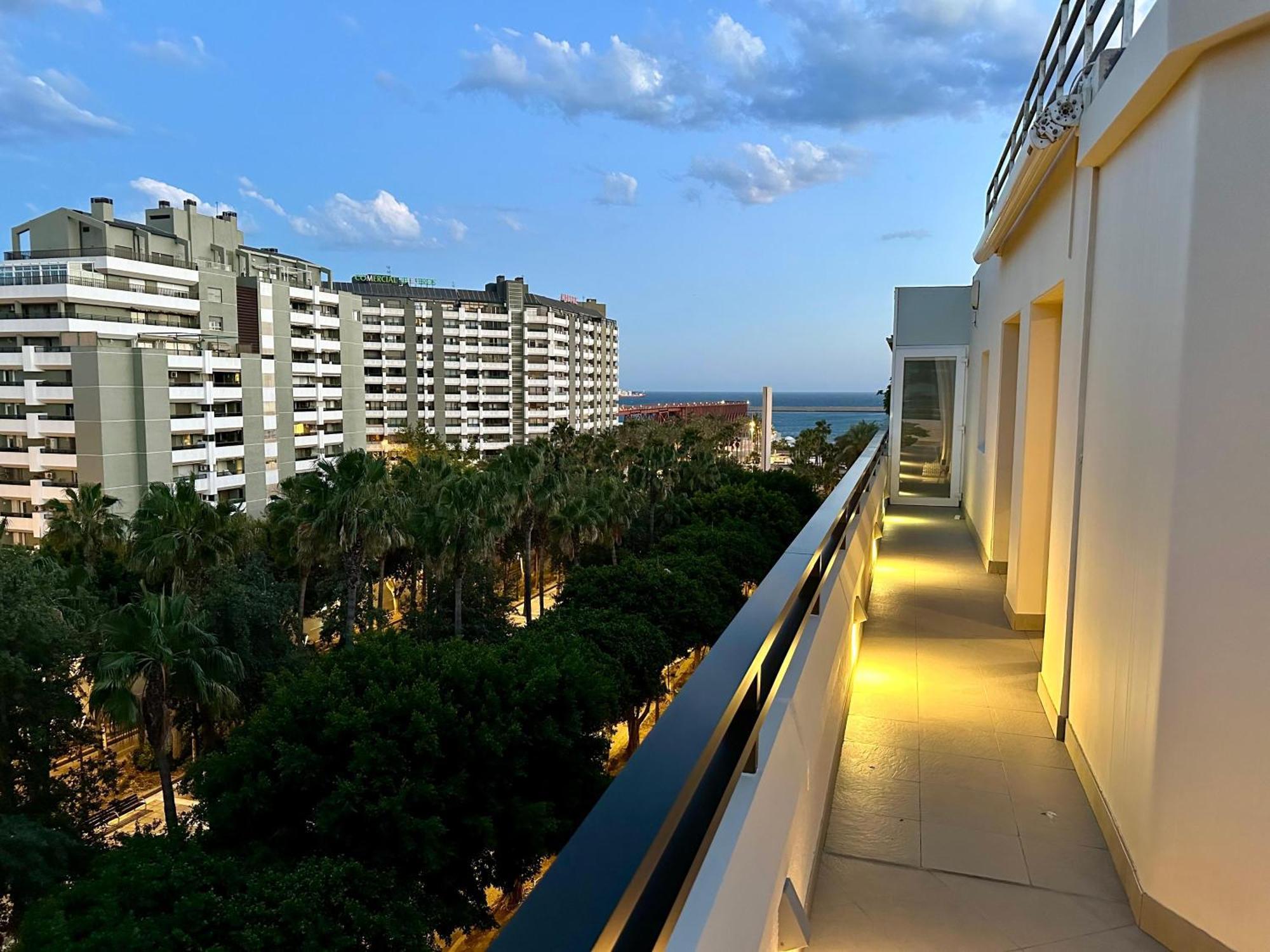 The Penthouse Apartment Almeria Exterior photo